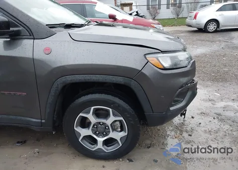 2022 Jeep Compass Trailhawk 4X4 из США, поврежденный, VIN 3C4NJDDB4NT208978
